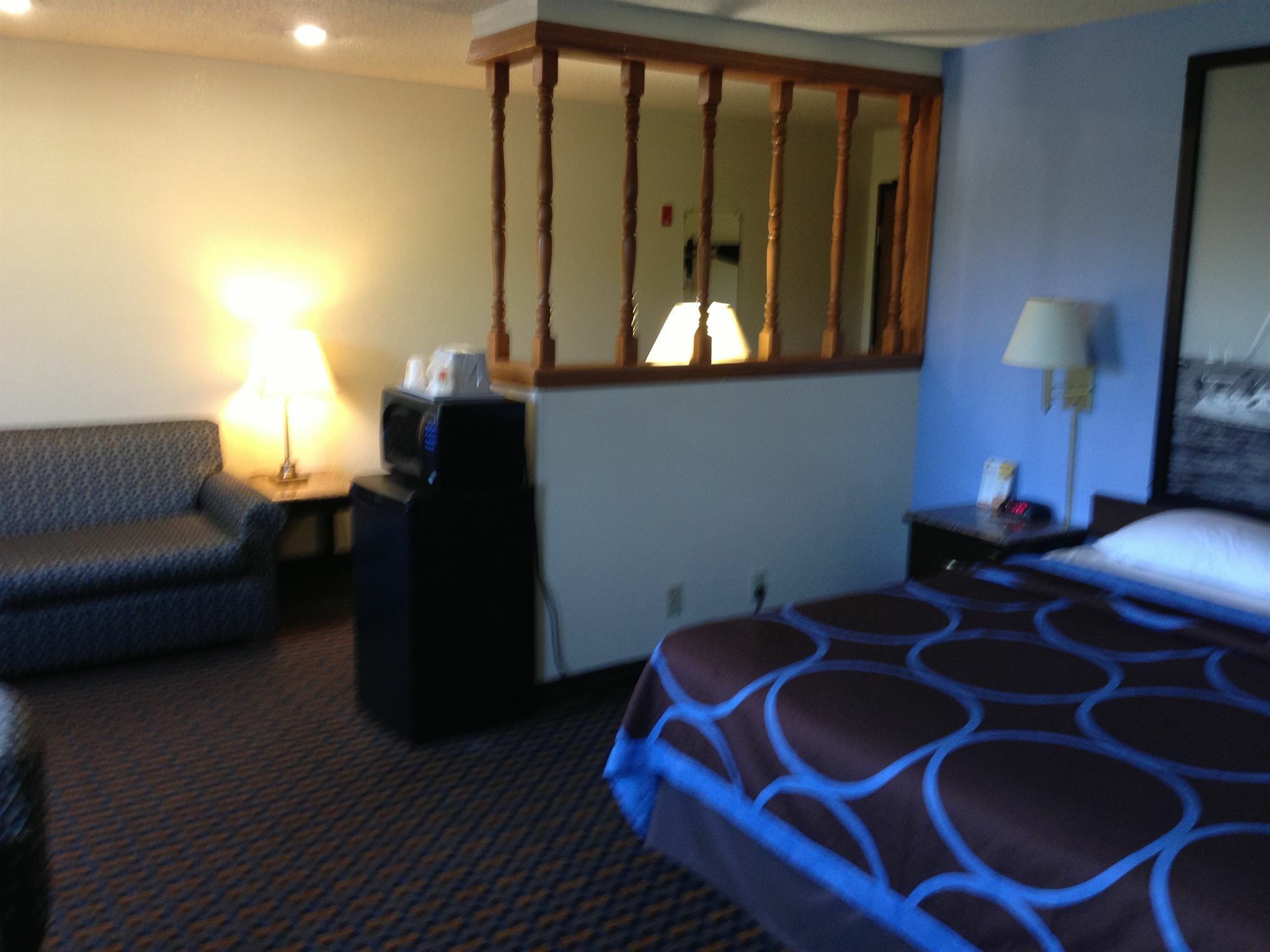 Super 8 By Wyndham New Castle Hotel Exterior photo